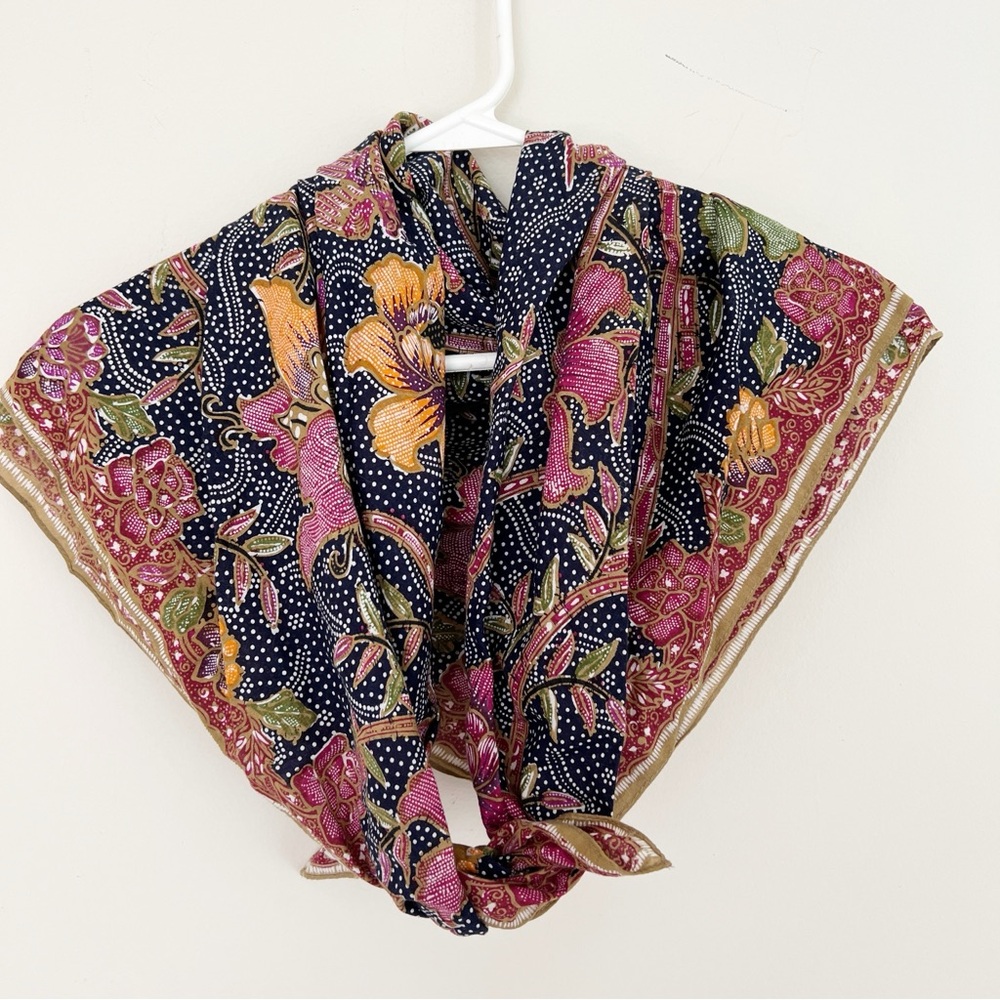 Vintage Echo Design Floral Square Scarf Batik-Style 34x34.5 Cotton China Seas